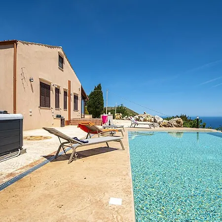 Azuria Con Piscina Privata Vista Mare