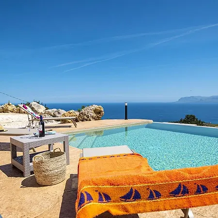 Azuria Con Piscina Privata Vista Mare Villa *