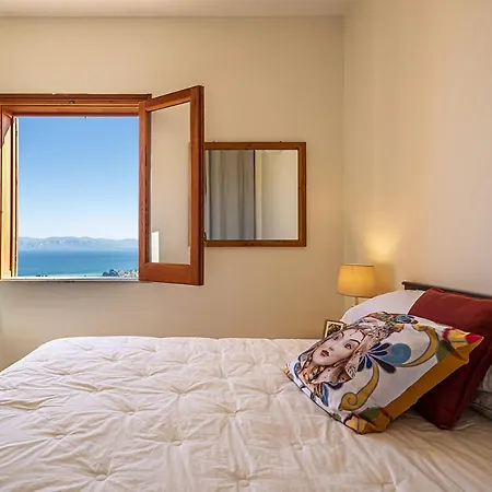 Azuria Con Piscina Privata Vista Mare