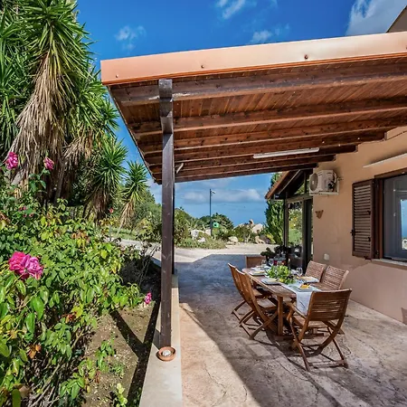 Azuria Con Piscina Privata Vista Mare Villa Scopello (Sicily)